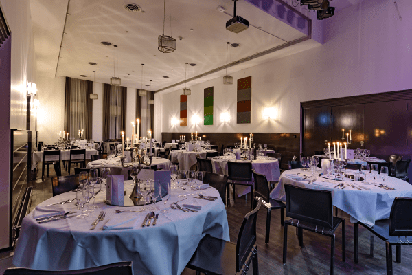 STRAUSS | Restaurant | Vineria & Bar