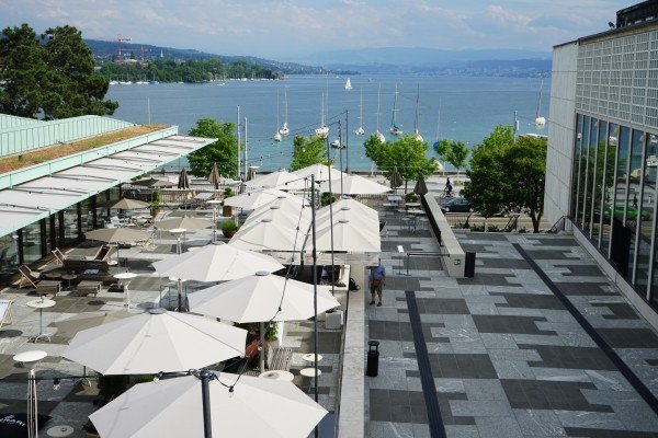 LUX Restaurant & Bar