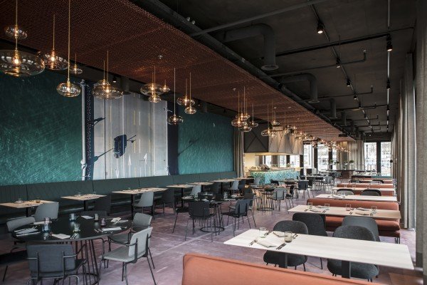 Restaurant Bunt - direkt beim Bahnhof Altstetten!