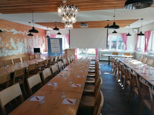 Atzmännig Lodge und Zeltbühne