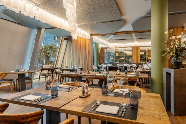 Restaurant Allen`s Table at Pyramide