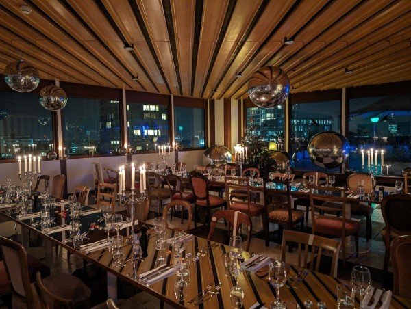 Eventräume, L'avventura