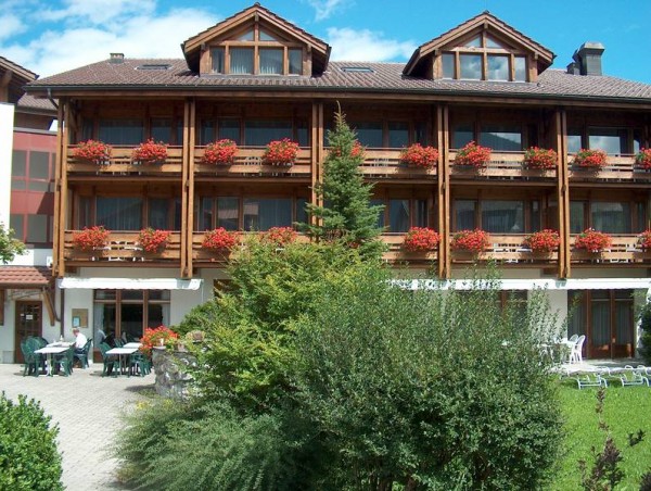 Hotel Aeschi Park