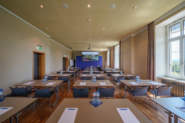 EPI Park Seminar & Restaurant