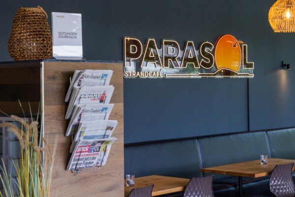 Strandcafé Parasol am Bielersee