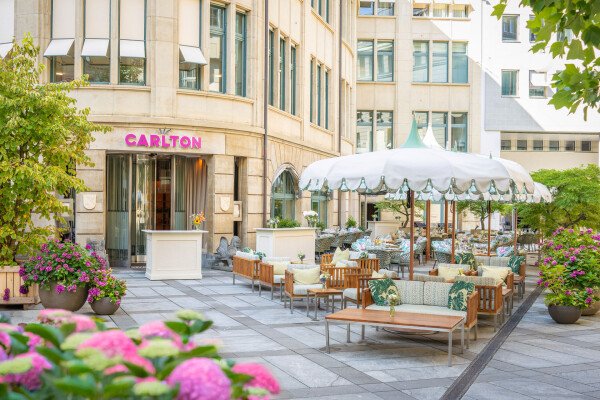 Località culinarie, Carlton Restaurant & Bar