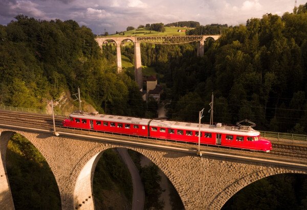Location di esperienze, Roter Doppelpfeil «Churchill»