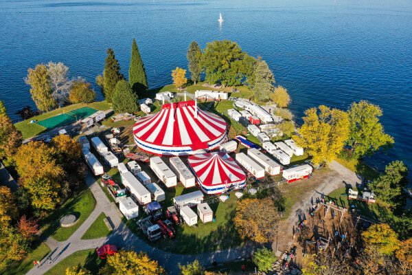 Grand-Chapiteau Zirkus Stey