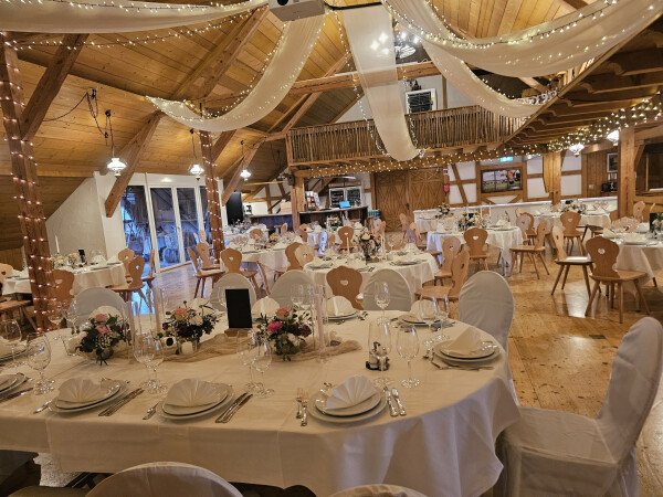 Hochzeitslocations, Dorfalm GmbH