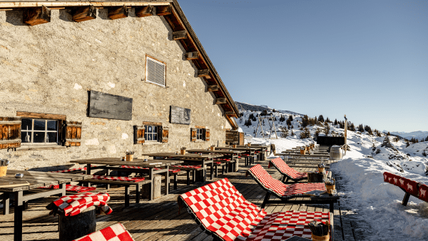 Lieux de mariage, Stalla