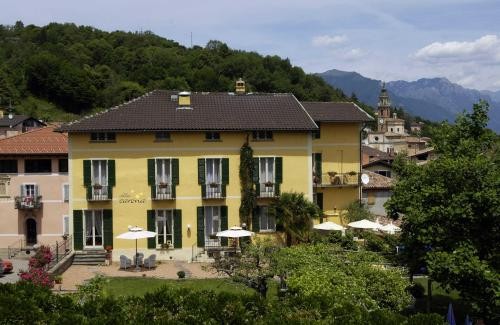 Hotel Villa Carona / Ristorante La Sosta