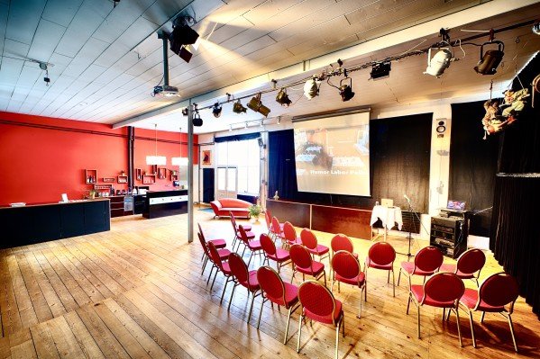 HUMOR LABOR PELLO BASEL