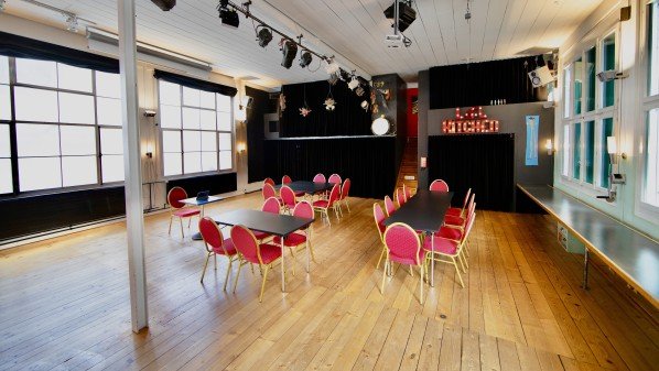 HUMOR LABOR PELLO BASEL