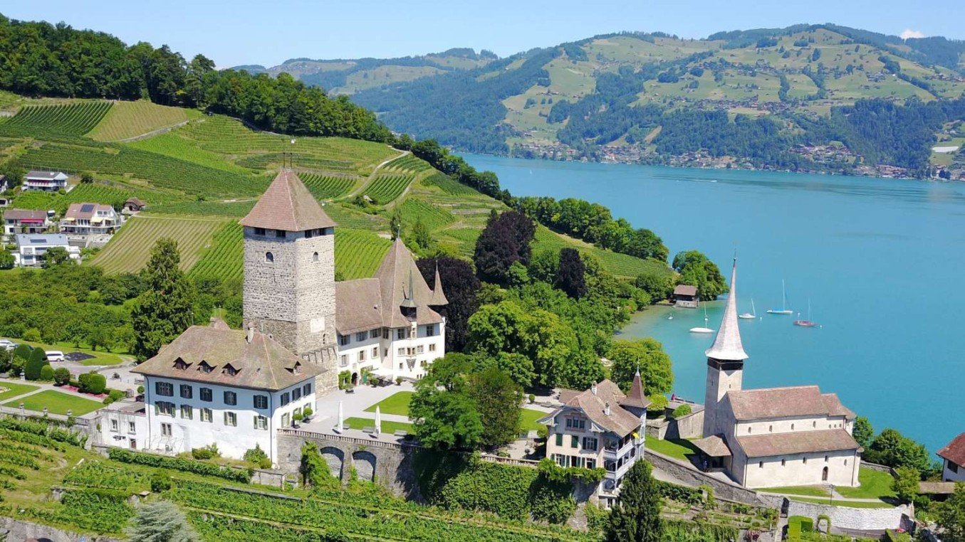 Schloss Spiez