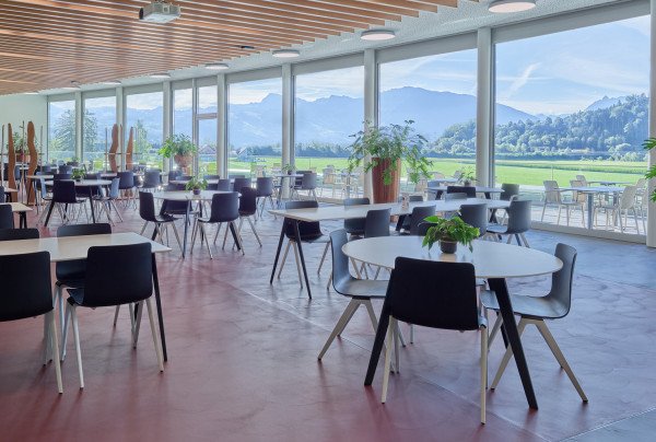 Restaurant High-Tech