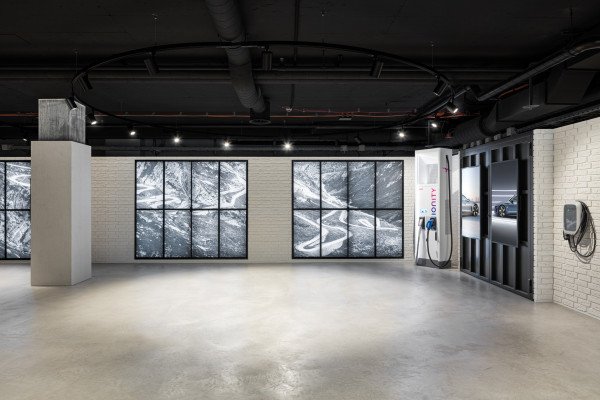 the square - new mobility hub