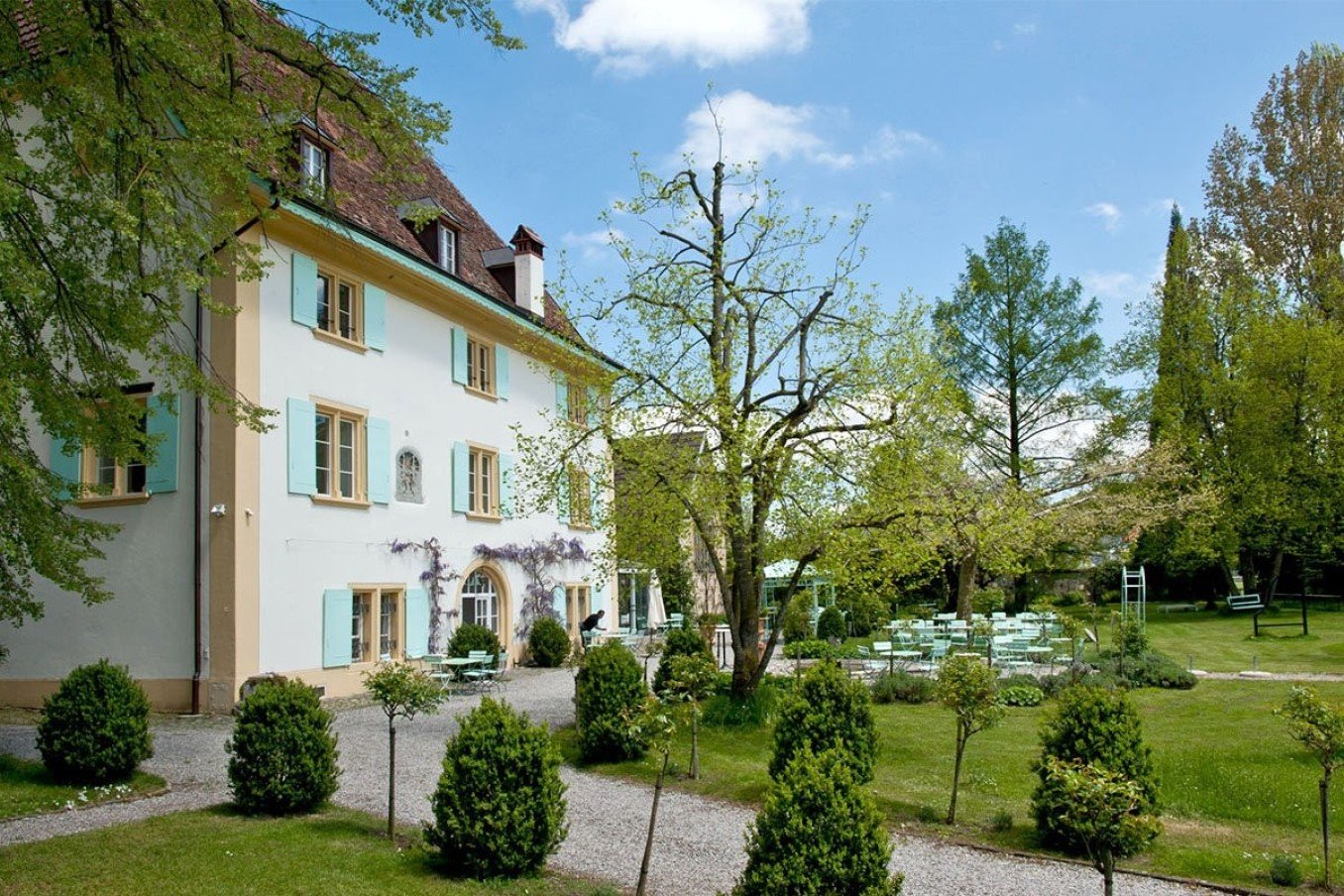 Schloss Ueberstorf Hotel / Restaurant