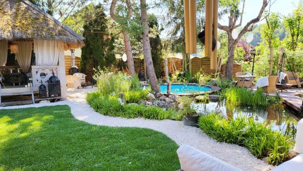 BALI-HAUS - Gabriela Ackermann