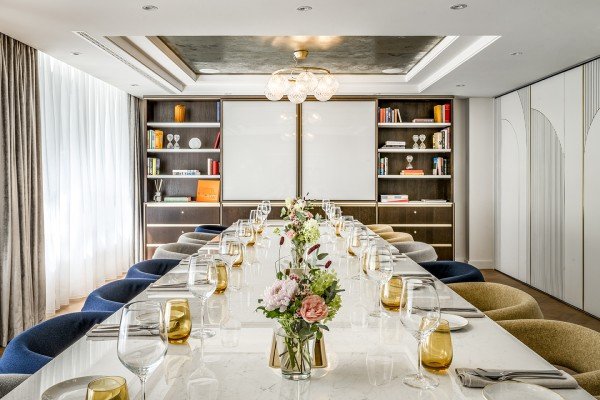 Neues Schloss Privat Hotel Zürich